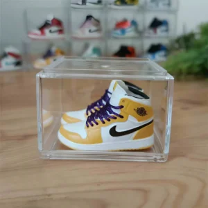 Air Jordan 1 Mid Lakers 852542-700 Mini Sneaker