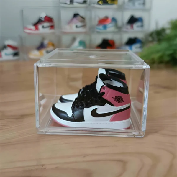 Air Jordan 1 Retro High Rust Pink Mini Sneaker