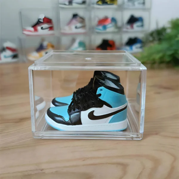 Air Jordan 1 Retro High UNC Patent Mini Sneaker